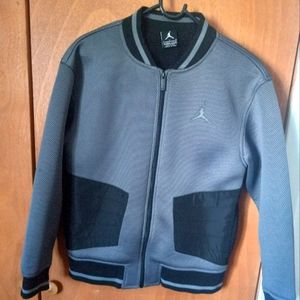 Boys, size 12-13 Jordan Jacket, gray